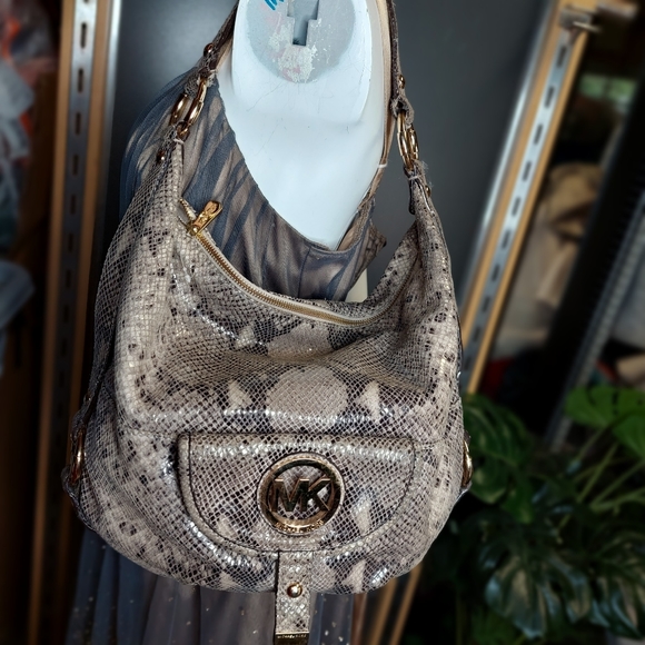 MICHAEL Michael Kors Handbags - Michael Kors • Leather Snakeskin Hobo Purse Handbag Neutral Embossed Tan Brown